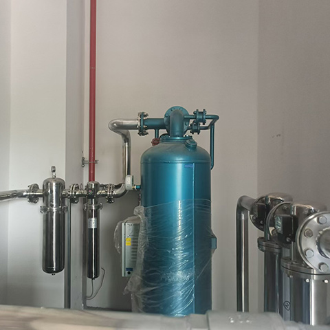 儲(chǔ)氣罐、冷干機(jī)、吸干機(jī)、管道系統(tǒng)安裝